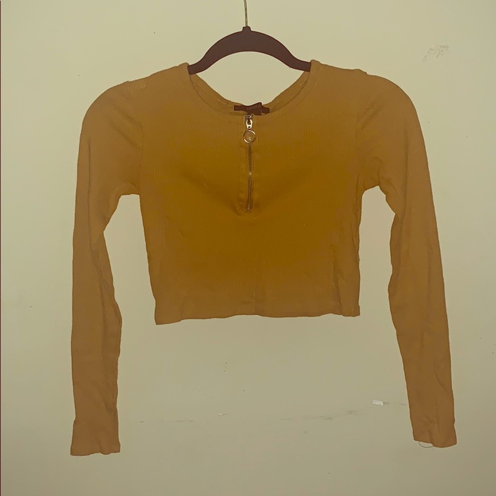 Crop top